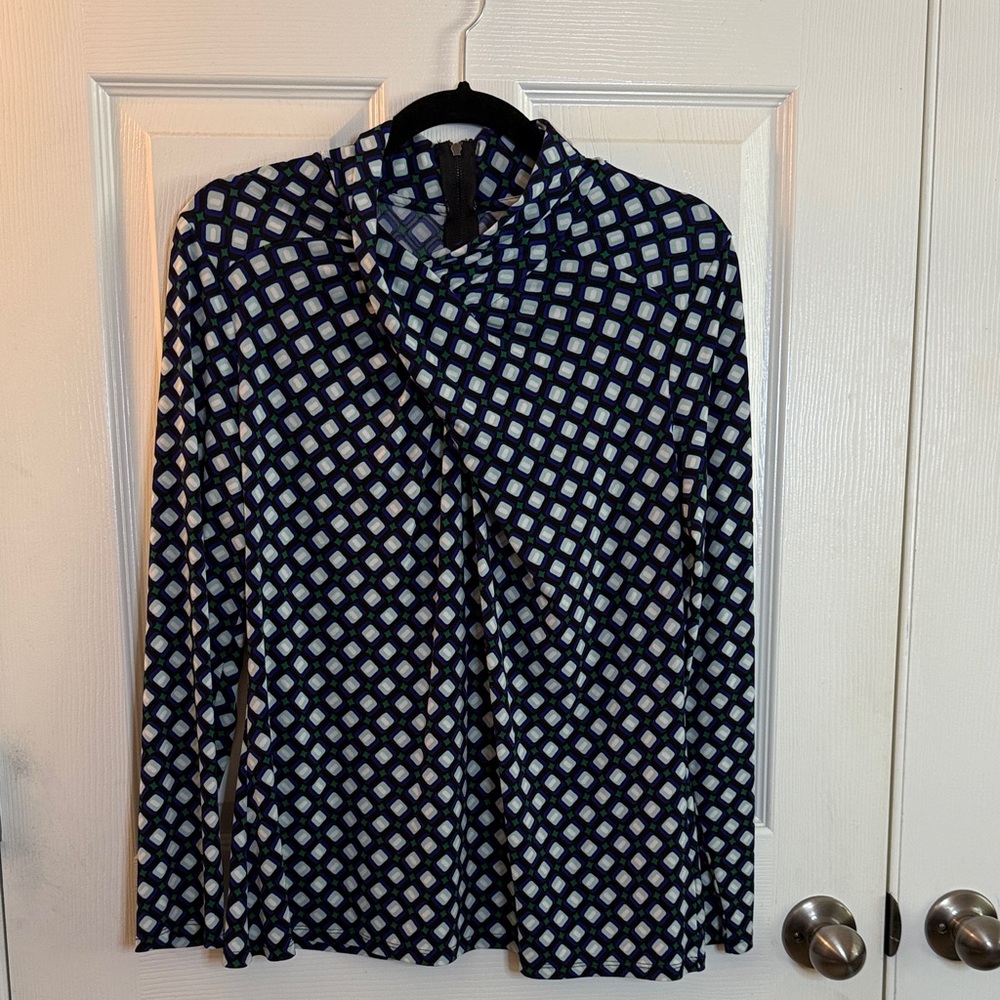 Worthington Navy and White Geometric Patterned Top